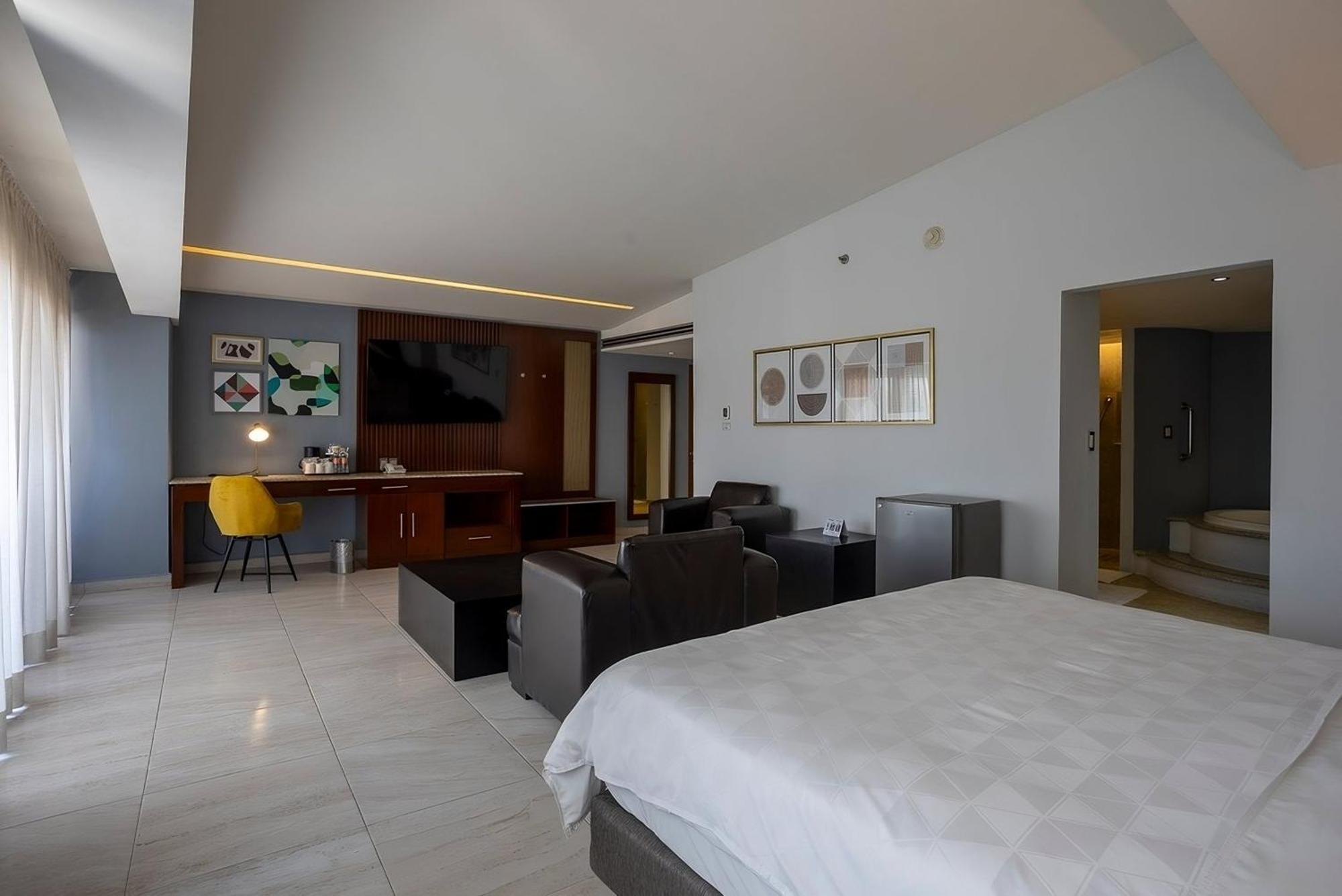 Holiday Inn Puebla Finsa By Ihg Dış mekan fotoğraf